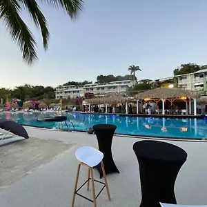 Diamond Rock , Le Diamant Martinique